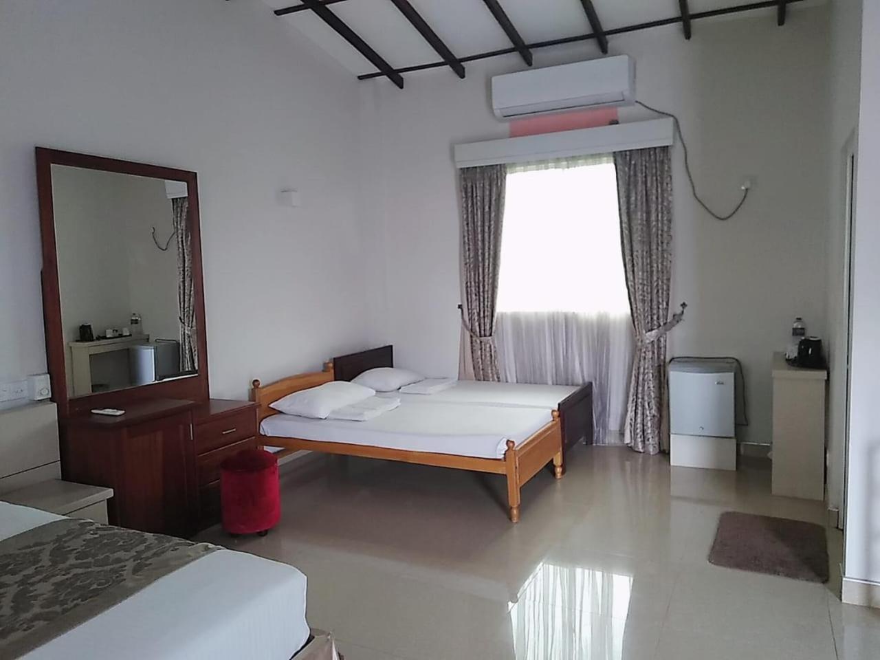 Nilakma Lagoon Negombo Exterior foto